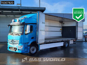صورة ل شاحنات صندوقية 2017 مرسيدس بنز Actros 1824
