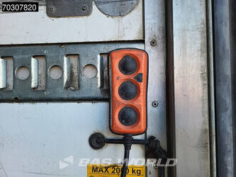 2017-mercedes-benz-actros-1824-actros-4x2-18tonner-air-suspension-2000kg-ladebordwand-automatic-euro-6-45623702