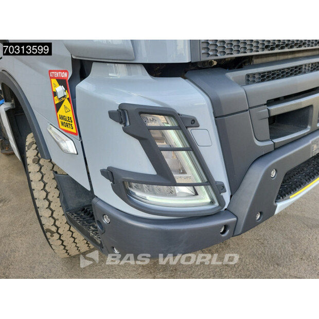 2023 فولفو FMX 540-45623924