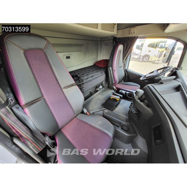 2023 فولفو FMX 540-45623943