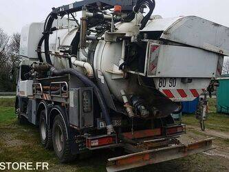 2008-renault-premium-1425780-45637116