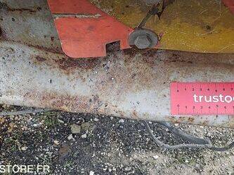 2008-renault-premium-1425780-45637134