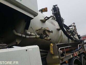 2008-renault-premium-1425780-45637139