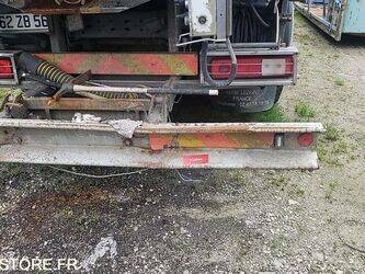 2008-renault-premium-1425780-45637140