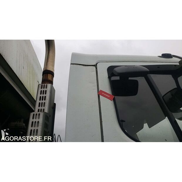 2008 Renault PREMIUM-45637147