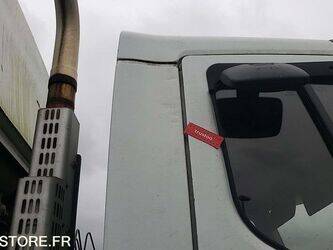 2008-renault-premium-1425780-45637147