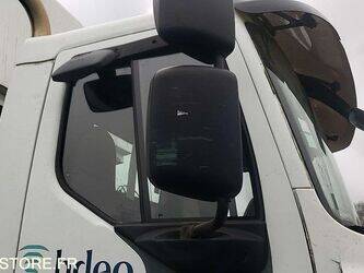 2008-renault-premium-1425780-45637152