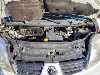 2007-renault-trafic-1425782-45637177