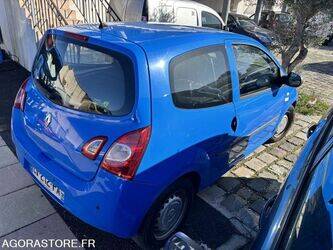 2013-renault-twingo-1425785-45637193