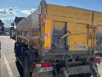 2011-renault-premium-1425788-45637232