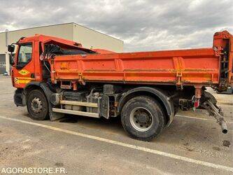 renault-premium-lander-45637237