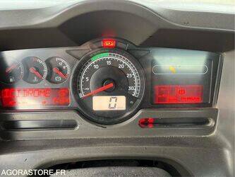 renault-premium-lander-45637241