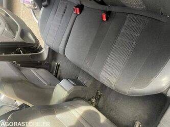 2020-peugeot-308-1425790-45637257