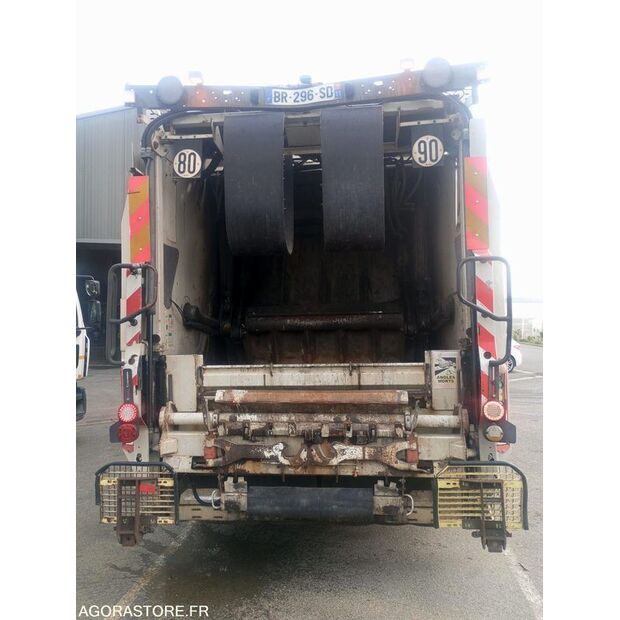 2011 Renault PREMIUM-45637265