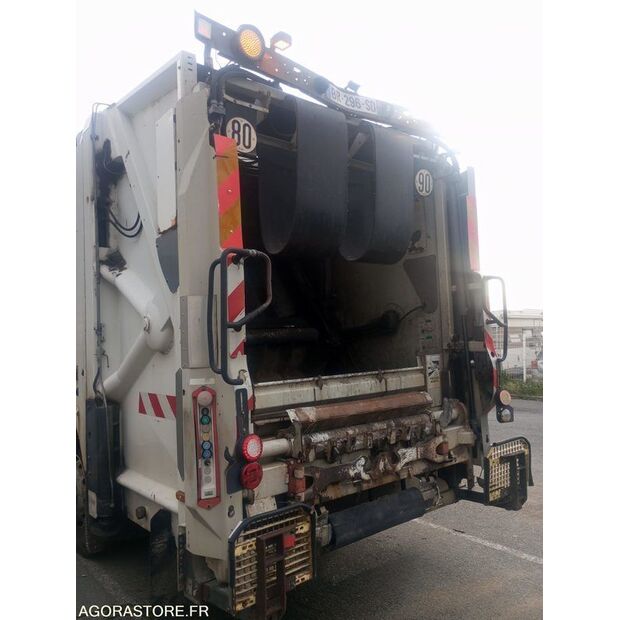 2011 Renault PREMIUM-45637266