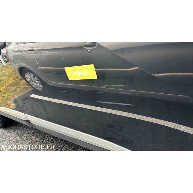 2020 بيجو 2008-45637299