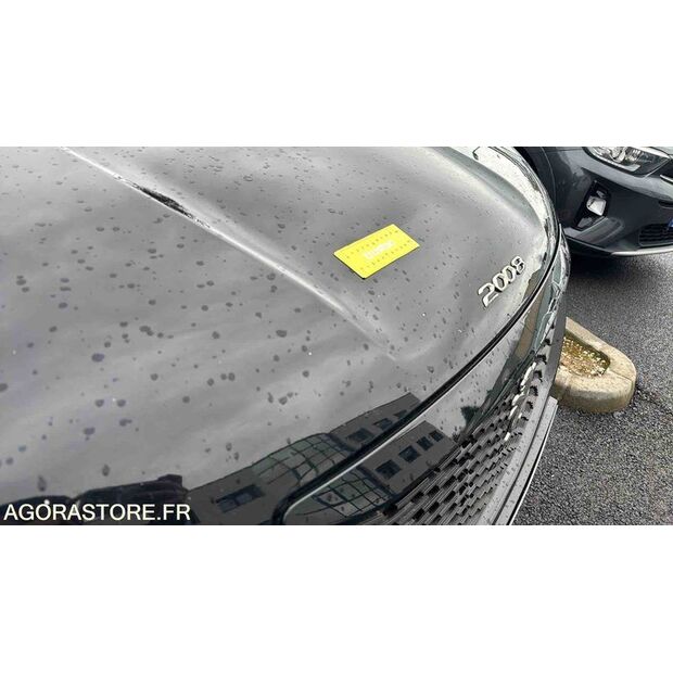 2020 بيجو 2008-45637301