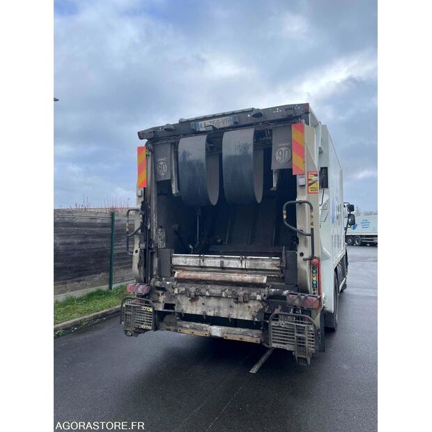 2009 رينو PREMIUM-45637310