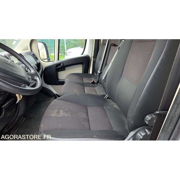 2016 Peugeot BOXER-45637363