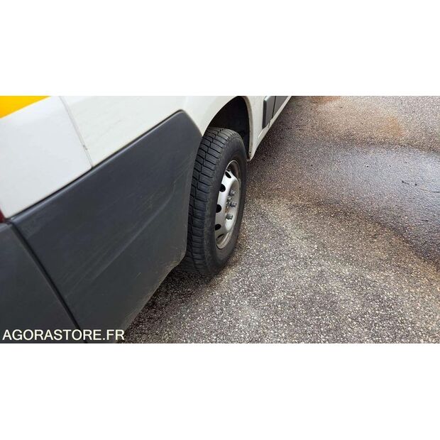 2016 Peugeot BOXER-45637364