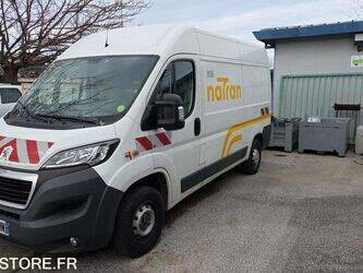 2016-peugeot-boxer-1425800-45637366