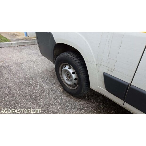 2016 Peugeot BOXER-45637367