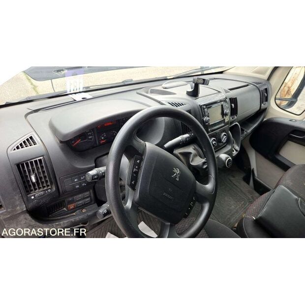 2016 Peugeot BOXER-45637376
