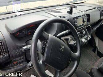 2016-peugeot-boxer-1425800-45637376