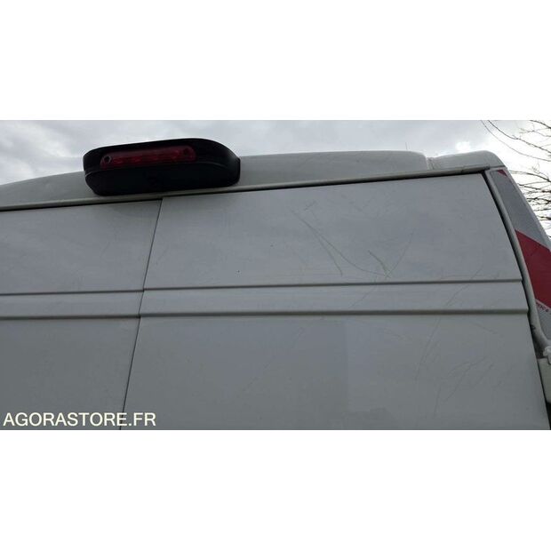 2016 Peugeot BOXER-45637384