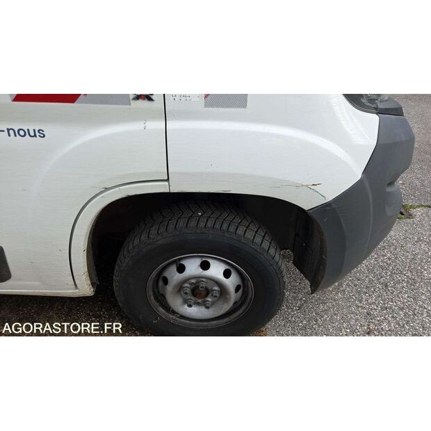 2016 Peugeot BOXER-45637386