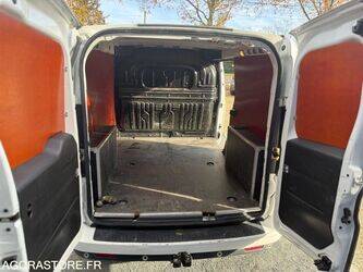 2017-fiat-doblo-1425815-45637512