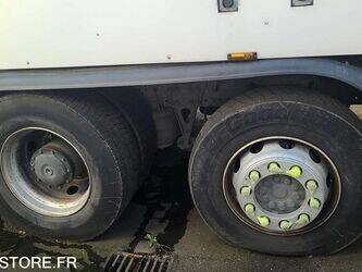 2012-mercedes-benz-2633-1425819-45637576