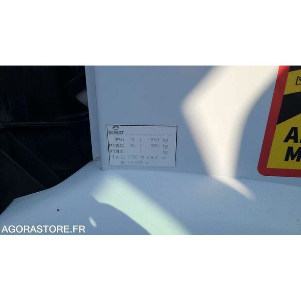 2012 مرسيدس بنز 2633-45637578