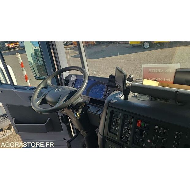 2012 مرسيدس بنز 2633-45637585