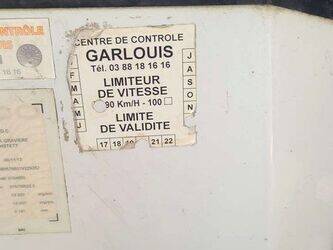 2012-mercedes-benz-2633-1425819-45637593