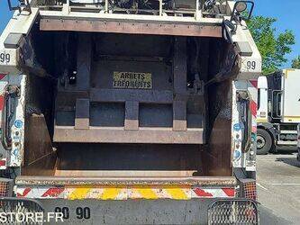 2010-renault-premium-1425820-45637599