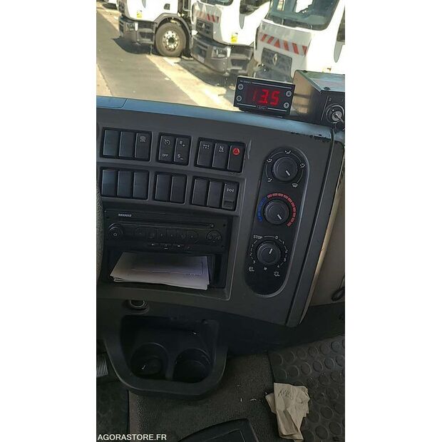 2010 Renault PREMIUM-45637614