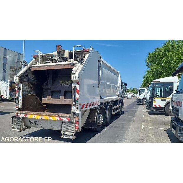 2010 Renault PREMIUM-45637616