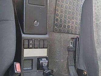 2010-renault-premium-1425820-45637618