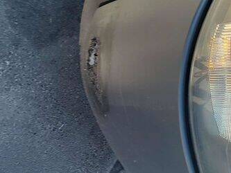 2010-renault-premium-1425820-45637619