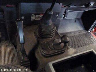 2001-land-rover-defender-1425825-45637657