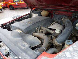 2001-land-rover-defender-1425825-45637663