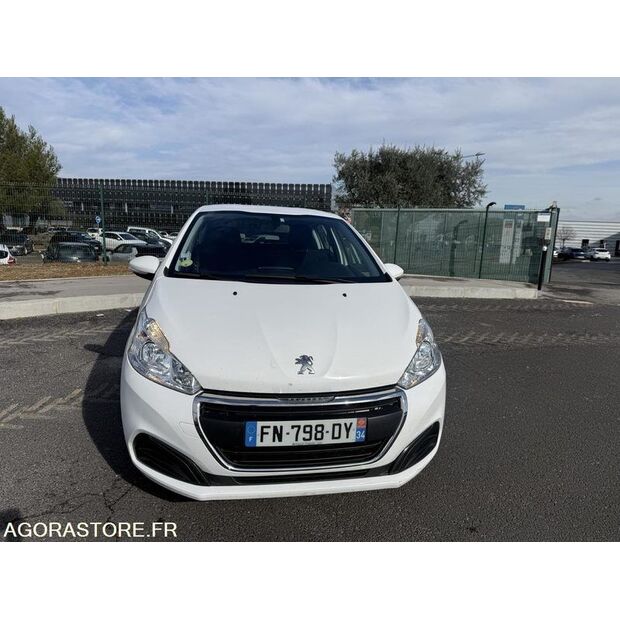 2020 Peugeot 208-45637779