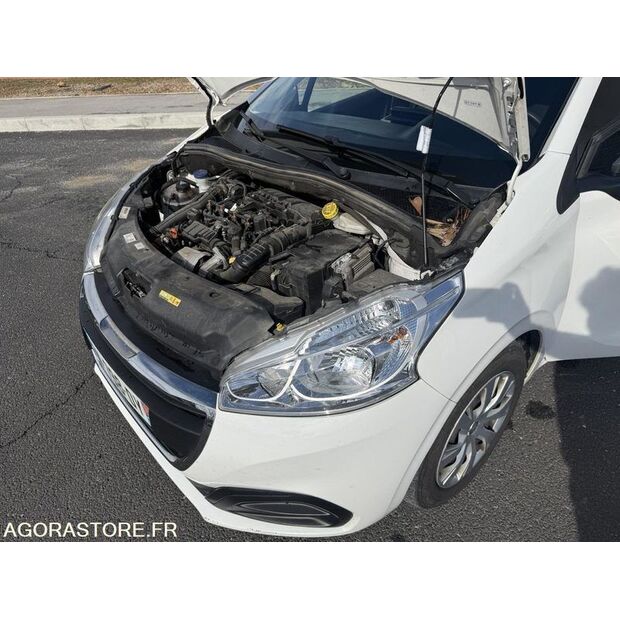 2020 Peugeot 208-45637787