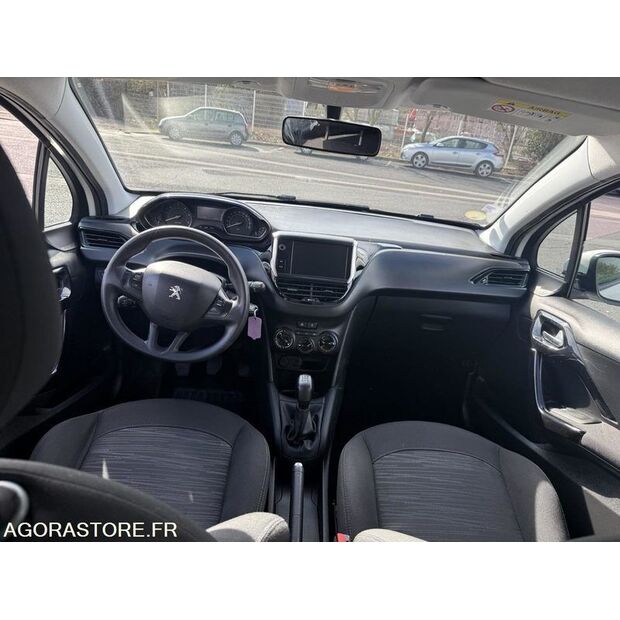 2020 Peugeot 208-45637788