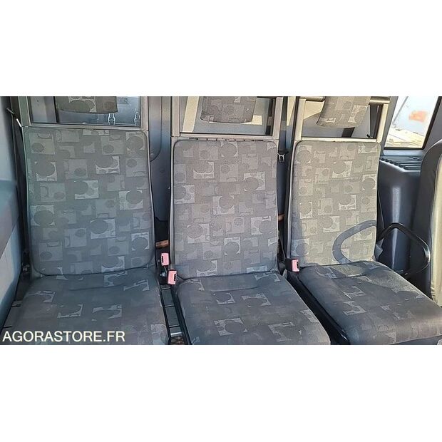 2012 Mercedes-Benz 2633-45637812