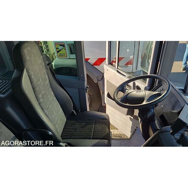 2012 Mercedes-Benz 2633-45637814