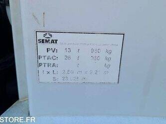 2012-mercedes-benz-2633-1425837-45637815