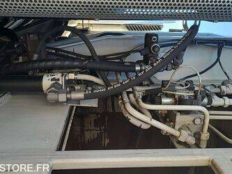 2012-mercedes-benz-2633-1425837-45637823