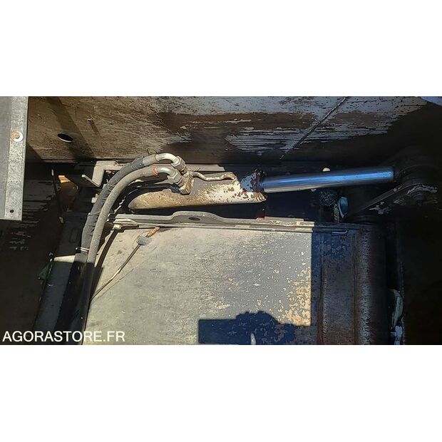 2012 Mercedes-Benz 2633-45637827